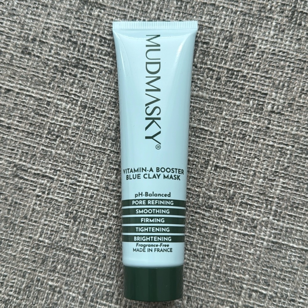 Vitamin a booster blue clay mask